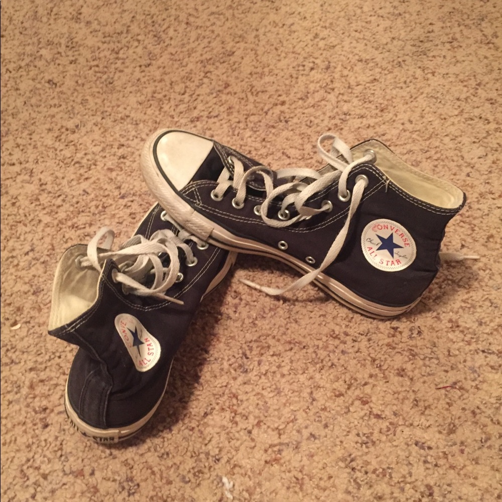 black hightop Converse